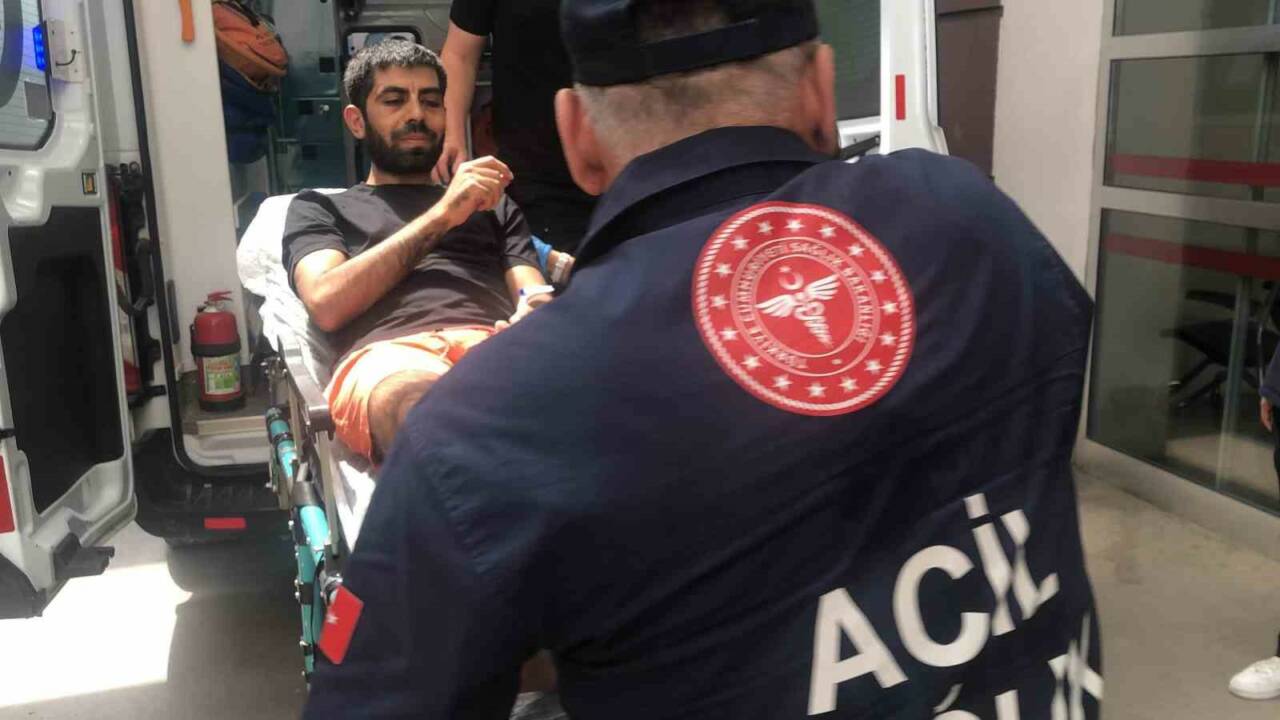 Adıyaman’da sıcak havalardan bunalan bir genç, serinlemek için girdiği havuzda