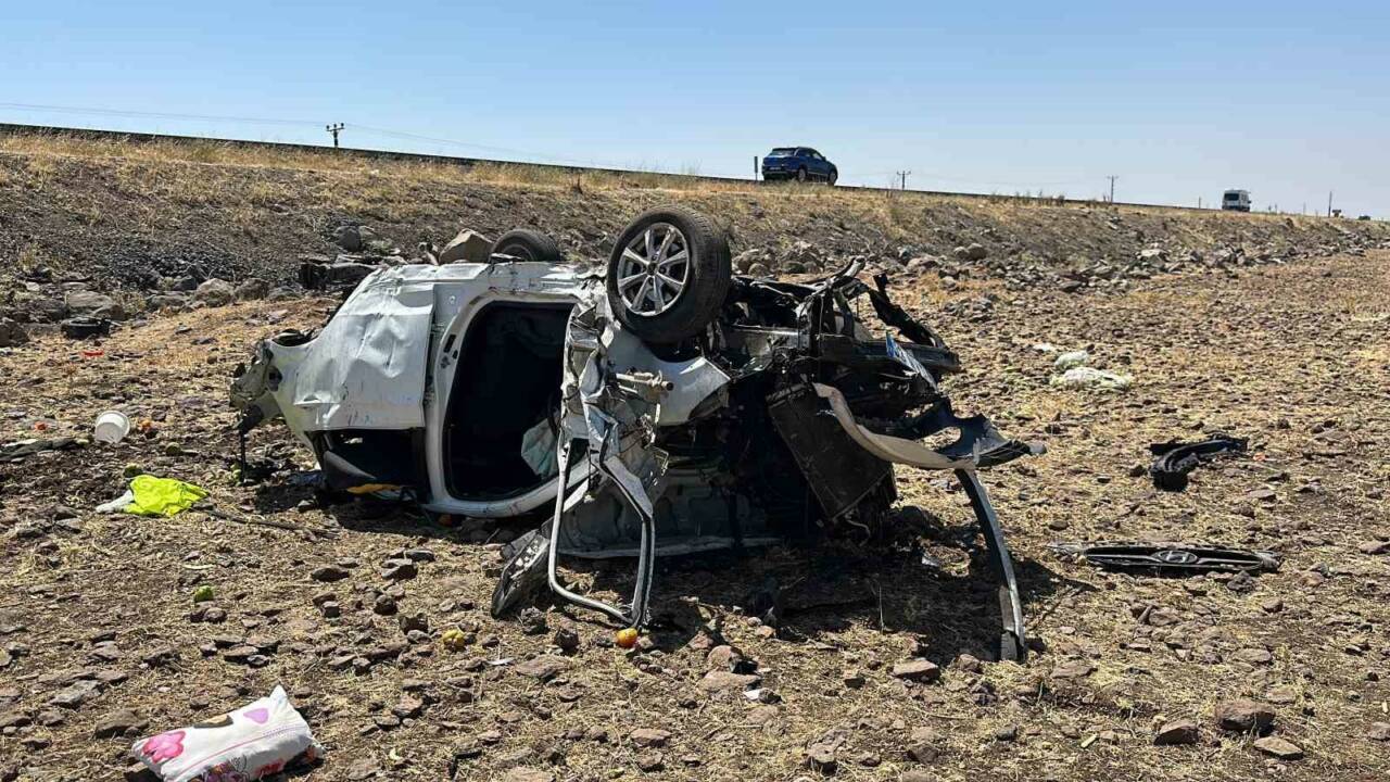 Şanlıurfa'nın Siverek ilçesinde meydana gelen trafik kazasında 1 kişi hayatını