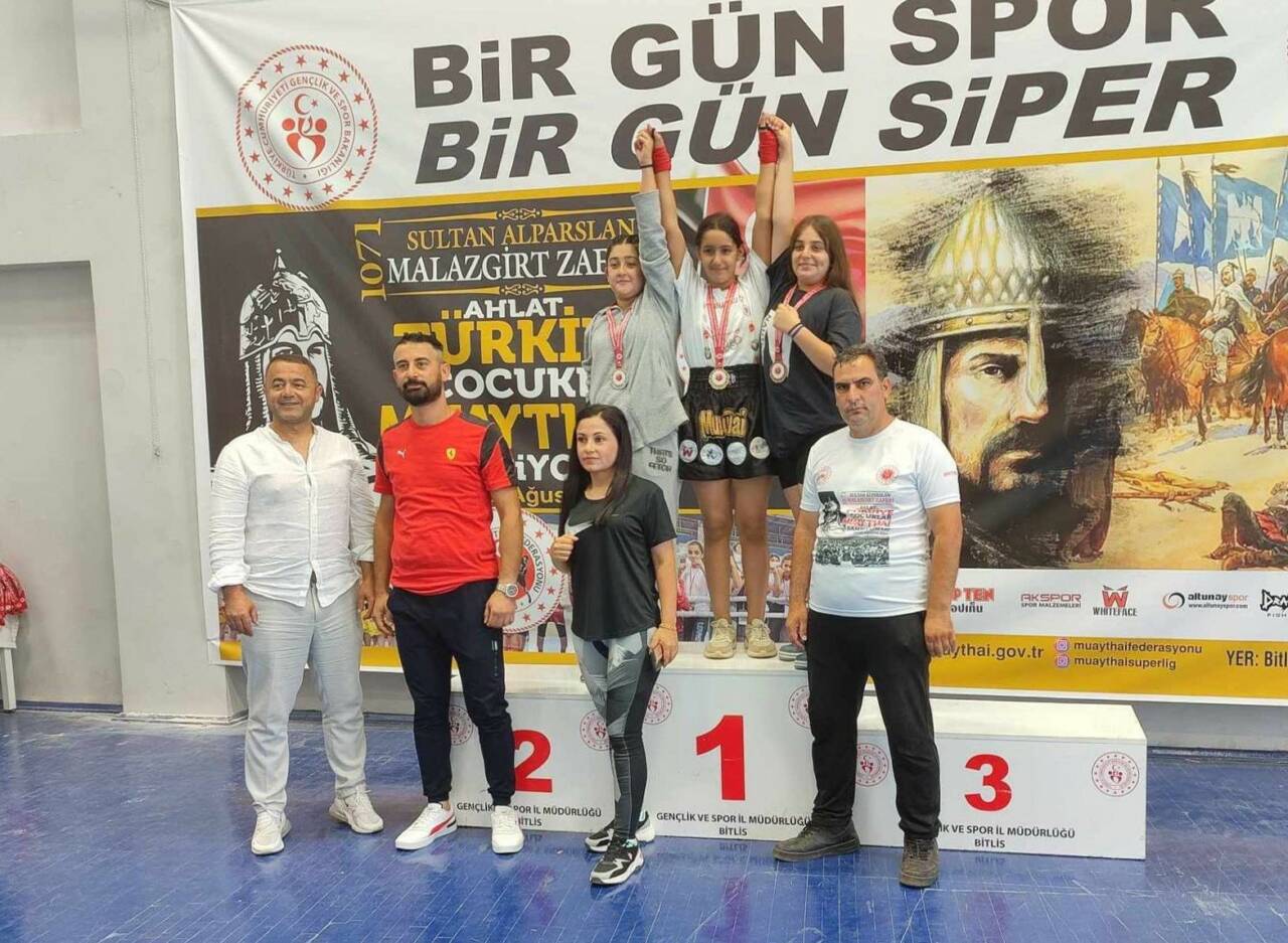 Kahta’lı Sporcu, Muaythaide Birinci Oldu