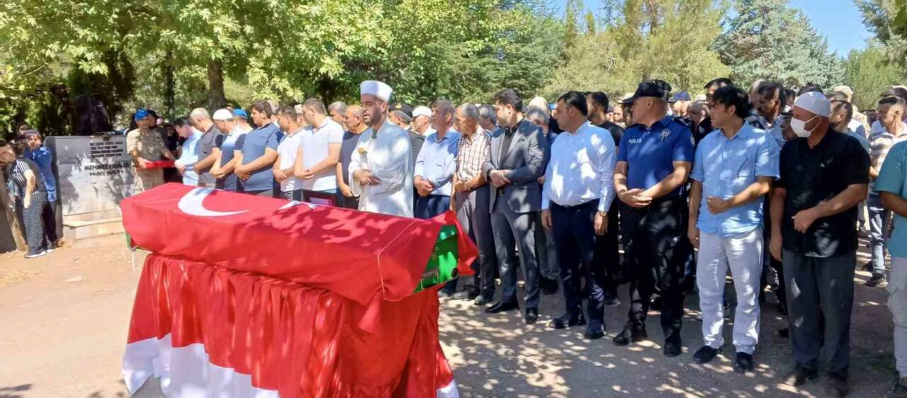 Adıyaman’ın Gölbaşı ilçesinde Uzman Onbaşı Ersan Tatar, göreve başlayacağı gün