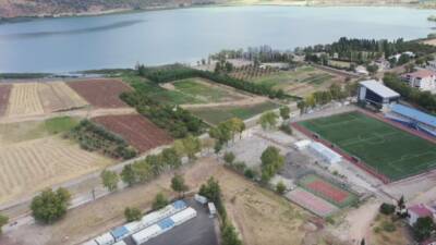 Gölbaşı'nda, Kahramanmaraş merkezli 6 Şubat 2023'teki depremlerden kaynaklanan zemin sıvılaşması