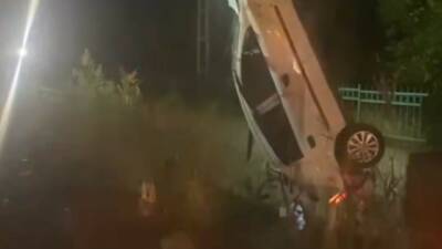 Gölbaşı'nda, bir otomobilin su kanalına düşmesi sonucu 1 kişi yaralandı.