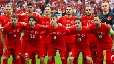 Uluslar liginde mücadele eden milli takımımız bu akşam Galler deplasmanına