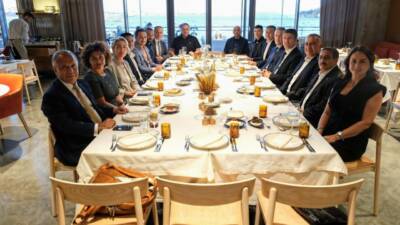 Adıyaman Belediye Başkanı Abdurrahman Tutdere, İstanbul temasları kapsamında TÜSİAD başta