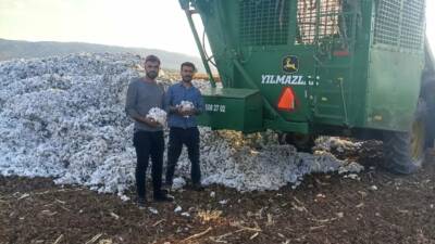 
Tarım açısından büyük bir potansiyele sahip olan Besni’de, pamuk hasadı