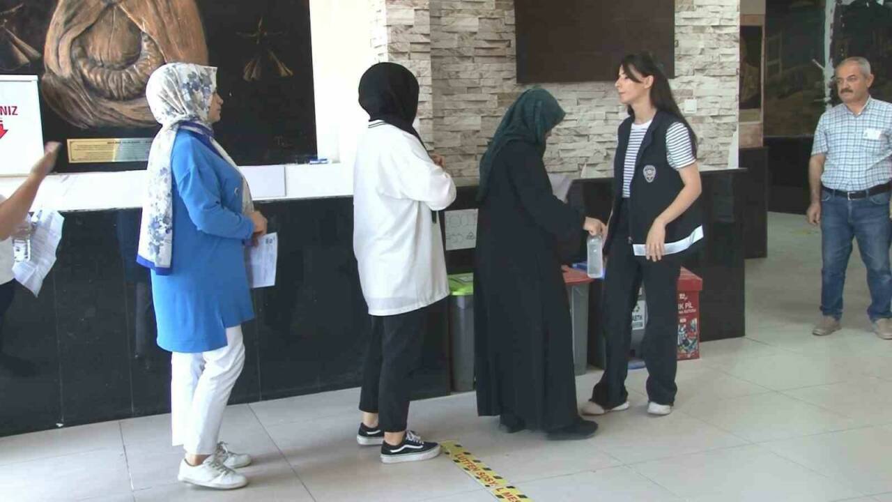 Adıyaman’da KPSS Ön Lisans sınavı, 10 Eylül'de gerçekleştirildi. Sınav sırasında,