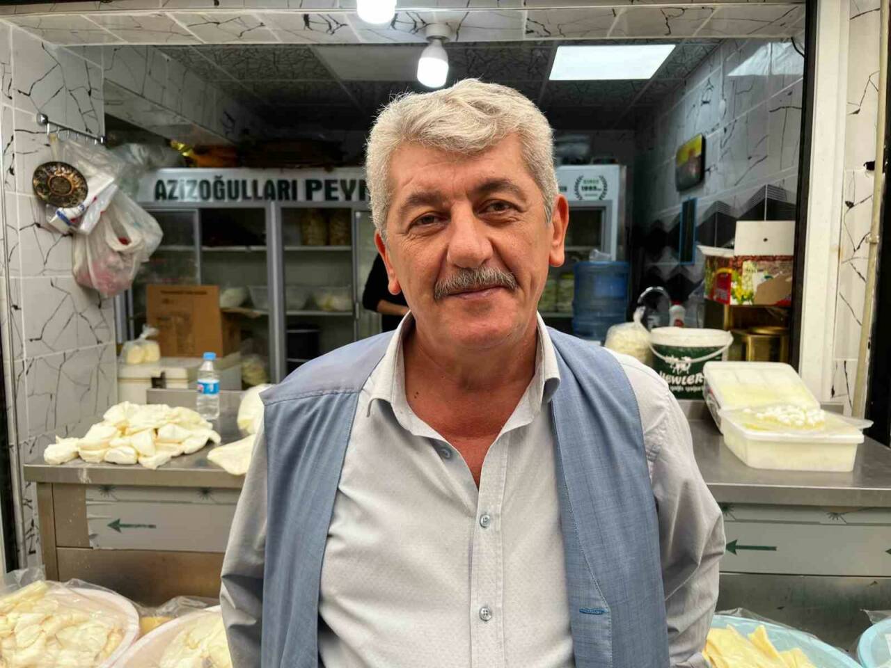 Diyarbakır’da 50 yıldır peynircilik yapan Şehmus İlya, babasından devraldığı mesleği