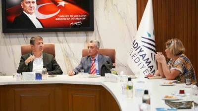 Adıyaman Belediye Başkanı Abdurrahman Tutdere, Adıyaman Üniversitesi’nden akademisyenlerle bir araya