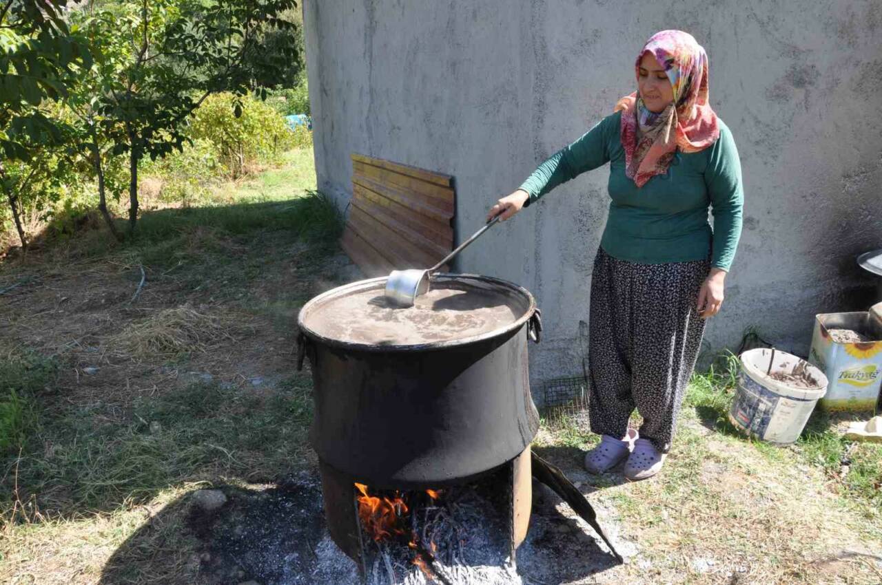 Batman’da Üzüm Pekmezi Üretimi Başladı