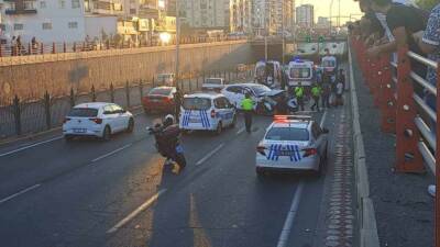 Diyarbakır’da meydana gelen trafik kazasında otomobil ile motosiklet çarpıştı. Kaza,