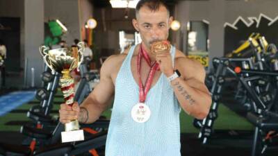 Şanlıurfalı Erdal Akbaş, İstanbul’da gerçekleşen Türkiye Vücut Geliştirme-Fitness Şampiyonası