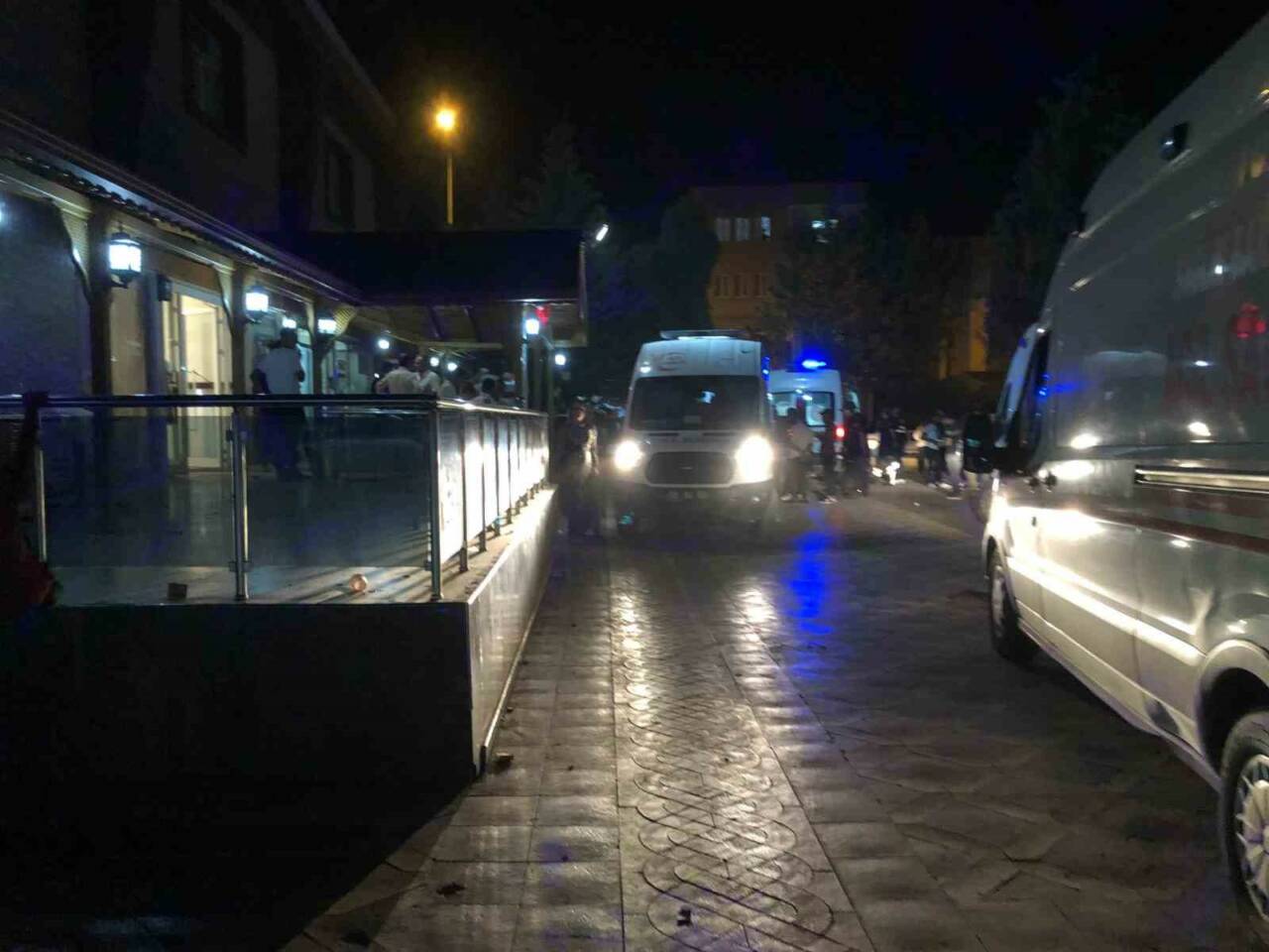 Adıyaman’da bir düğün töreninde çıkan kavgada bir kişi yaralandı. Olay,