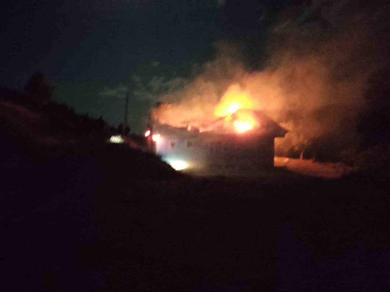 Sincik'te, bir evde çıkan yangın paniğe neden oldu.