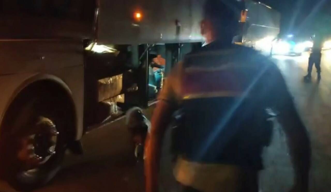 Gaziantep’in Nurdağı ilçesinde jandarma ekipleri tarafından gerçekleştirilen şok huzur-güven uygulamasında