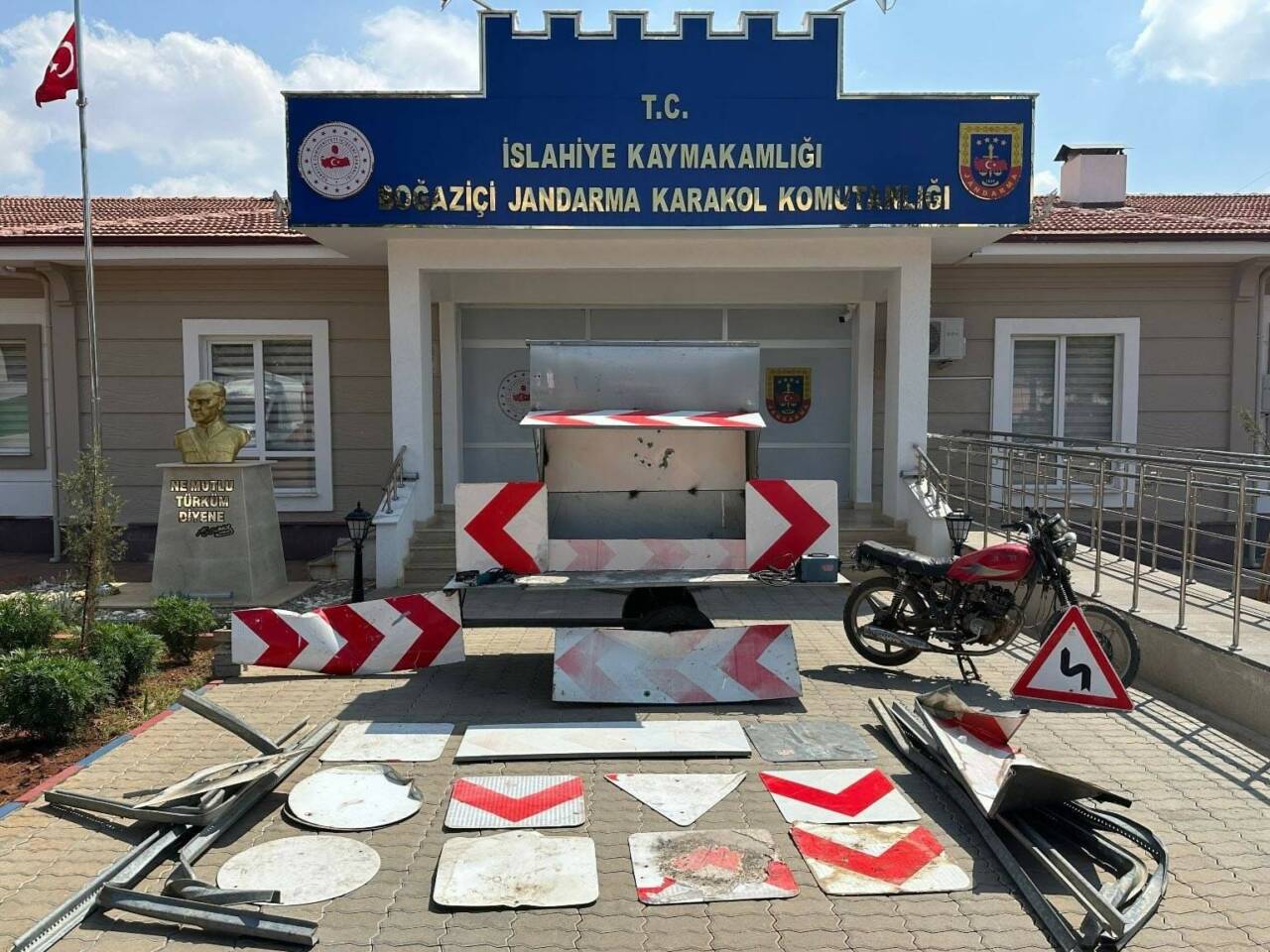 Gaziantep İl Jandarma Komutanlığı ve Cumhuriyet Başsavcılığı koordinesinde İslahiye ilçesinde