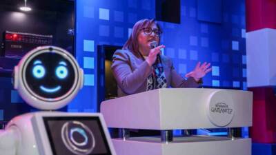 Müzeyyen Erkul Gaziantep Bilim Merkezi’nde ’Yapay Zeka ve Dijital Yaşam’