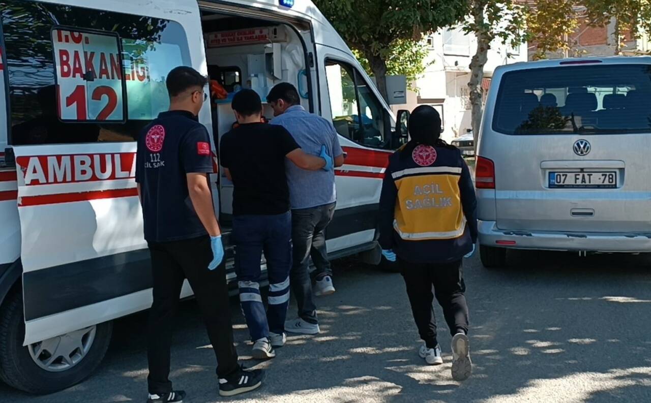 Adıyaman’da meydana gelen trafik kazasında, iki otomobilin çarpışması sonucu bir