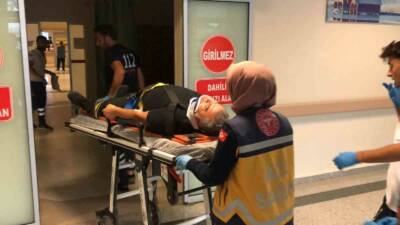 Adıyaman’ın Beşpınar mevkiinde, Abuzer El-Gaffari Türbesi kavşağında meydana gelen trafik