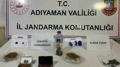 Adıyaman il Jandarma Komutanlığı ekipleri, uyuşturucu ile mücadele kapsamında gerçekleştirdikleri