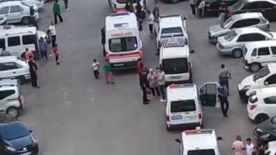 Gaziantep’in Şahinbey ilçesi Barak Mahallesi'nde bulunan Yeşilvadi Konutları Sitesi’nin bahçesinde,