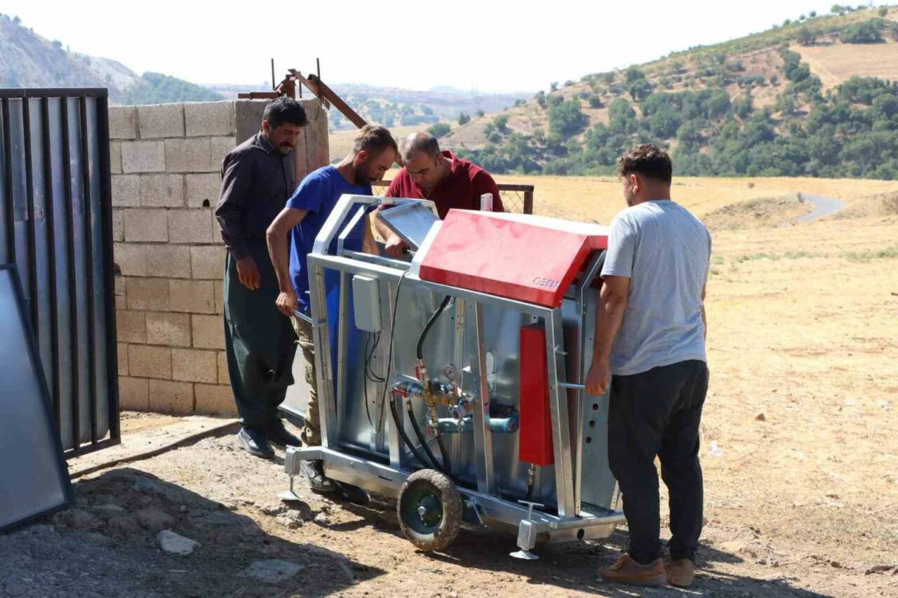 Adıyaman`da Koyun ve Keçi Yetiştiricilerine Hibe