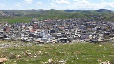 Mardin’in Mazıdağı ilçesine bağlı Karataş köyünde iki aile arasında çıkan