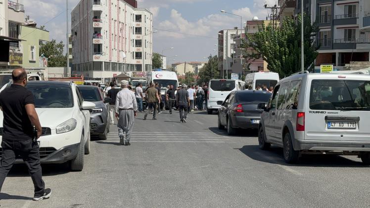 İki Aile Arasında Silahlı Kavga: 4 Yaralı