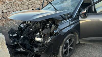 Mardin'in Dargeçit ilçesinde meydana gelen trafik kazasında 3'ü çocuk olmak