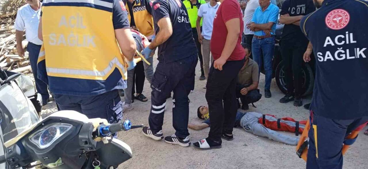  Gölbaşı'nda motosiklet ile otomobilin çarpışması sonucunda iki kişi yaralandı.