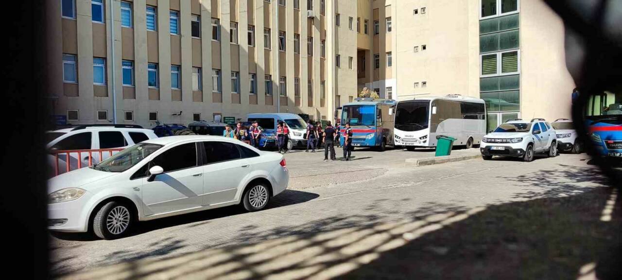 Diyarbakır’da 8 yaşındaki Narin Güran’ın cinayetiyle ilgili soruşturma kapsamında gözaltına