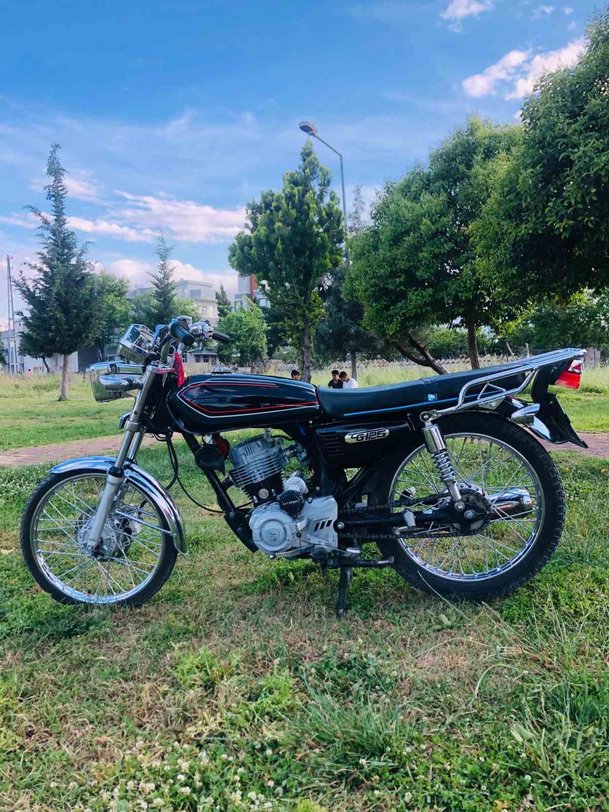 Adıyaman’da, park halindeki bir motosiklet çalındı. Olay, Siteler Mahallesi 20123