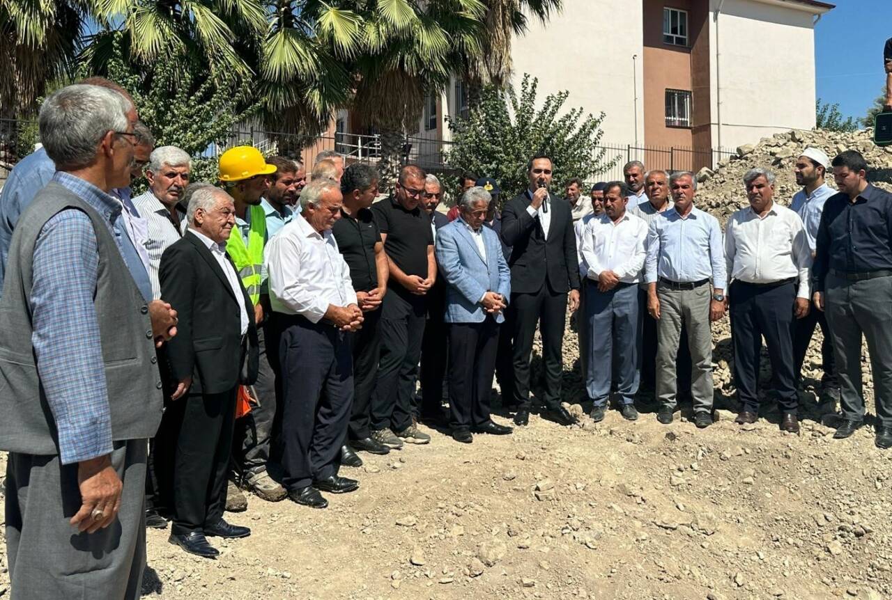 Samsat’ta Camii ve Taziye Evinin Temeli Atıldı