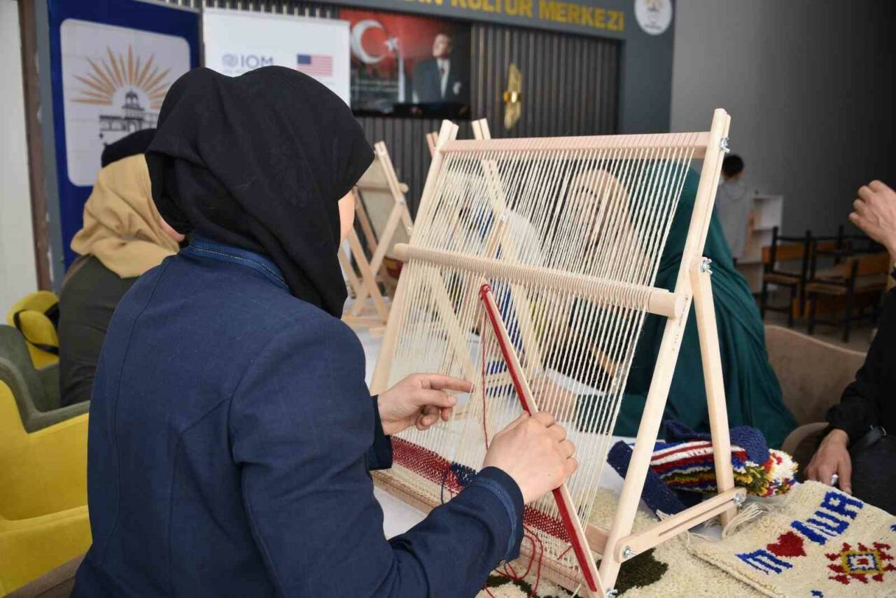 Siverek Belediyesi ve Birleşmiş Milletler (BM) iş birliğiyle düzenlenen meslek