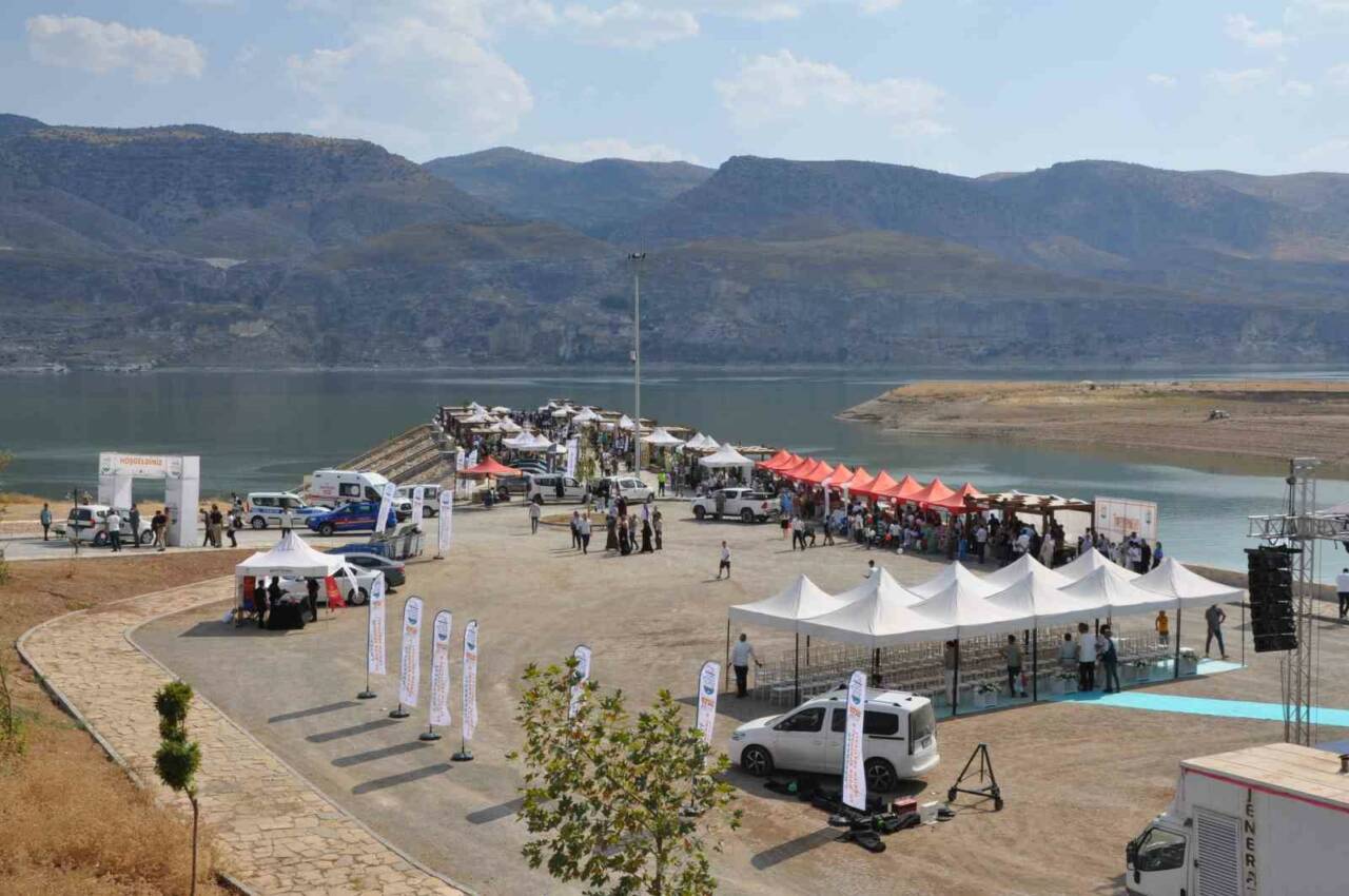 Tarihi Hasankeyf'te Su, Doğa Sporları ve Turizm Festivali Düzenlendi