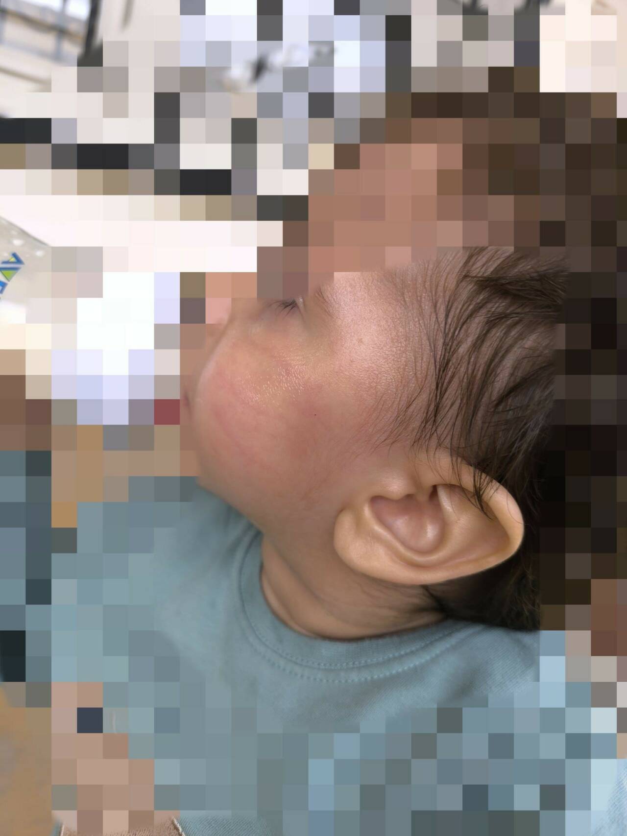 Gaziantep'te özel bir kreşte görevli öğretmen Betül K., uyuyan 21