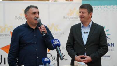 Adıyaman Belediyesinin düzenlediği Kitap Günleri etkinliğinin açılışında konuşan ünlü halk