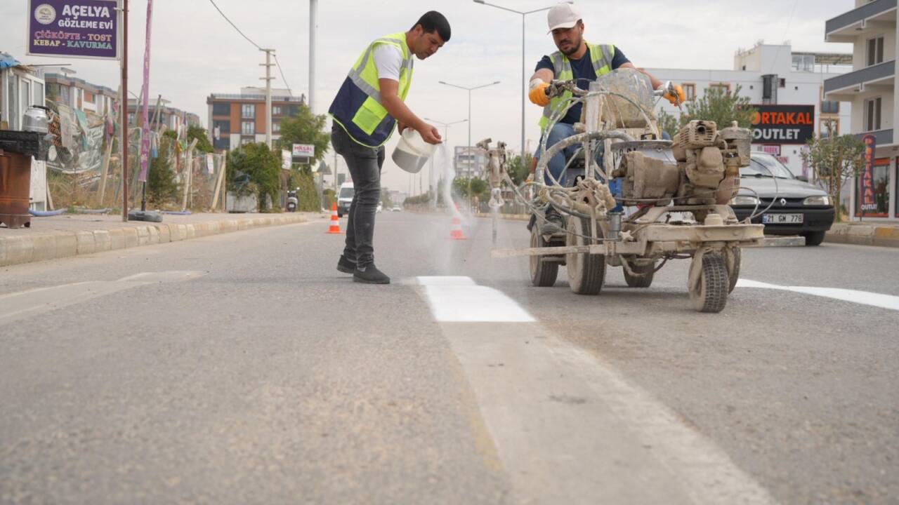 Adıyaman Belediyesi’nden okul önlerinde trafik güvenliği çalışmaları