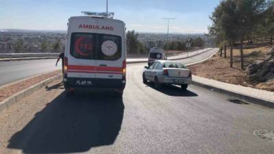 Adıyaman’da meydana gelen bir kazada, sürücüsünün direksiyon kontrolünü kaybetmesi sonucu