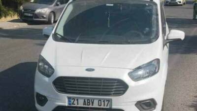 Diyarbakır’ın Sur ilçesinde, hafif ticari aracın çarptığı 72 yaşındaki K.R.