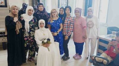 Şahinbey Belediyesi’ne bağlı Mimar Sinan Sosyal Tesisi’nde kuaförlük eğitimi alan