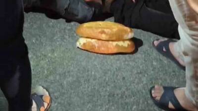 Şanlıurfa’nın Siverek ilçesinde, ekmek almaya giden bir çocuğa çarpan sürücü