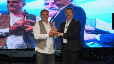 Adıyaman Belediyesi, depremde ağır yıkım yaşayan halkın moralini düzeltmek ve