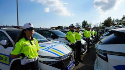 GAZİANTEP JANDARMA VE EMNİYET’E YENİ ARAÇLAR TESLİM EDİLDİ