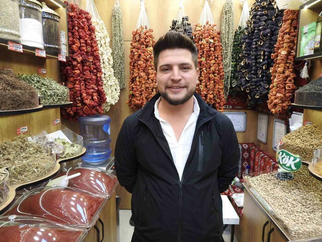 Gaziantep’te havanın soğumasıyla birlikte bağışıklık sistemini güçlendirmek isteyen vatandaşlar, başta