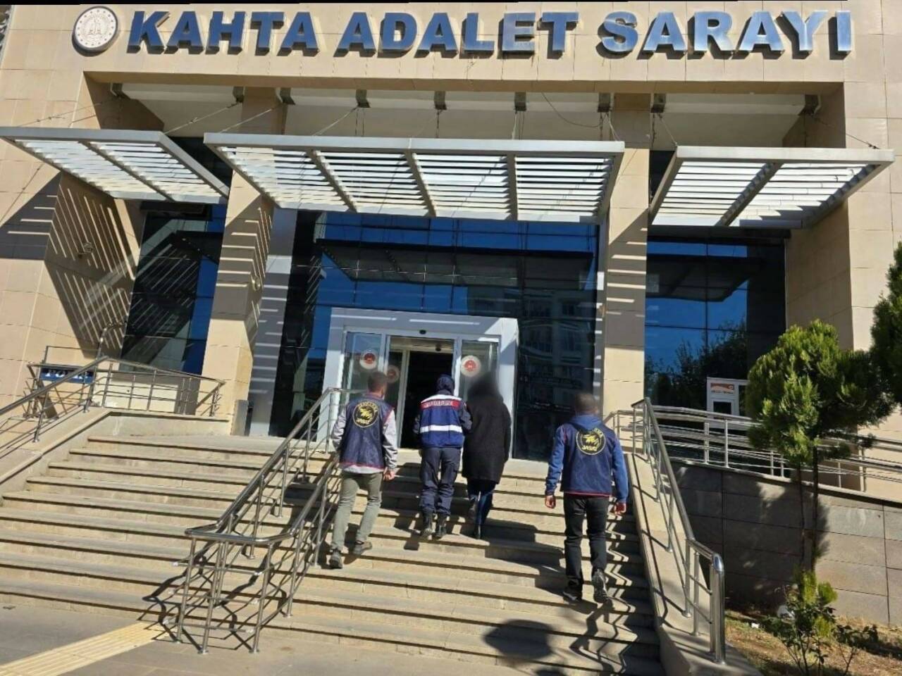 Adıyaman'da, hakkında 12 yıl 6 ay kesinleşmiş hapis cezası bulunan