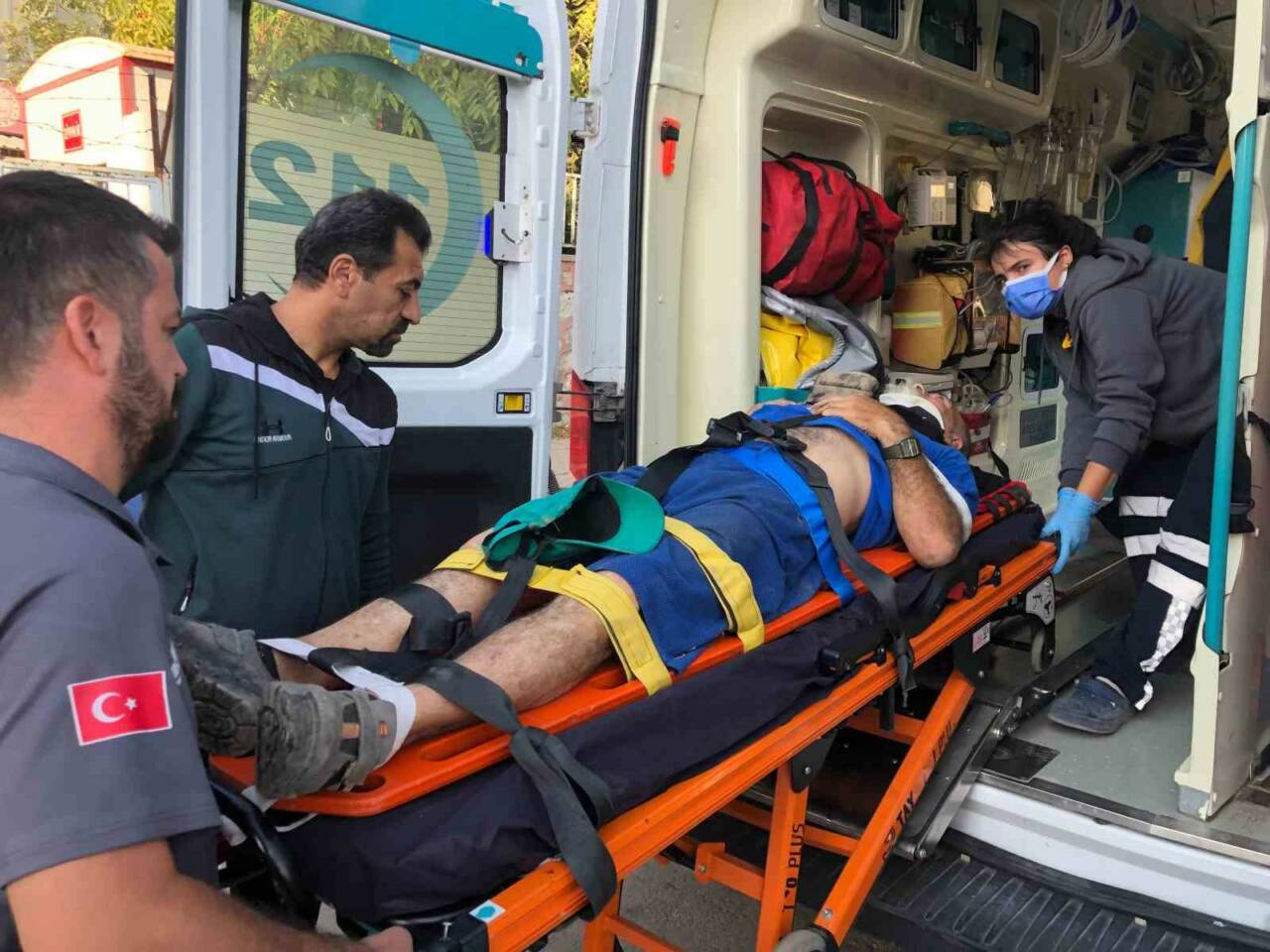 Adıyaman’da meydana gelen kazada, direksiyon hakimiyetini kaybeden bir elektrikli bisiklet