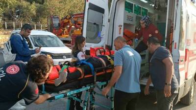 Adıyaman’da otomobil ile motosikletin çarpışması sonucu meydana gelen kazada iki