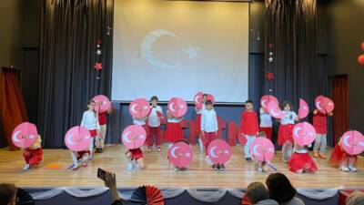 Adıyaman’da 29 Ekim Cumhuriyet Bayramı, Özel Adıyaman Doğa Koleji'nde düzenlenen