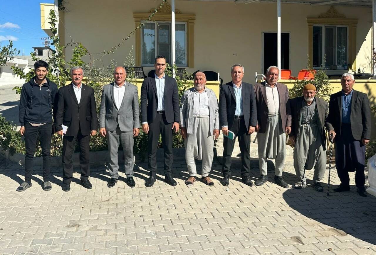 Adıyaman’ın Samsat ilçesi Kaymakamı Yaşar Artar, köylerdeki sorunları yerinde tespit