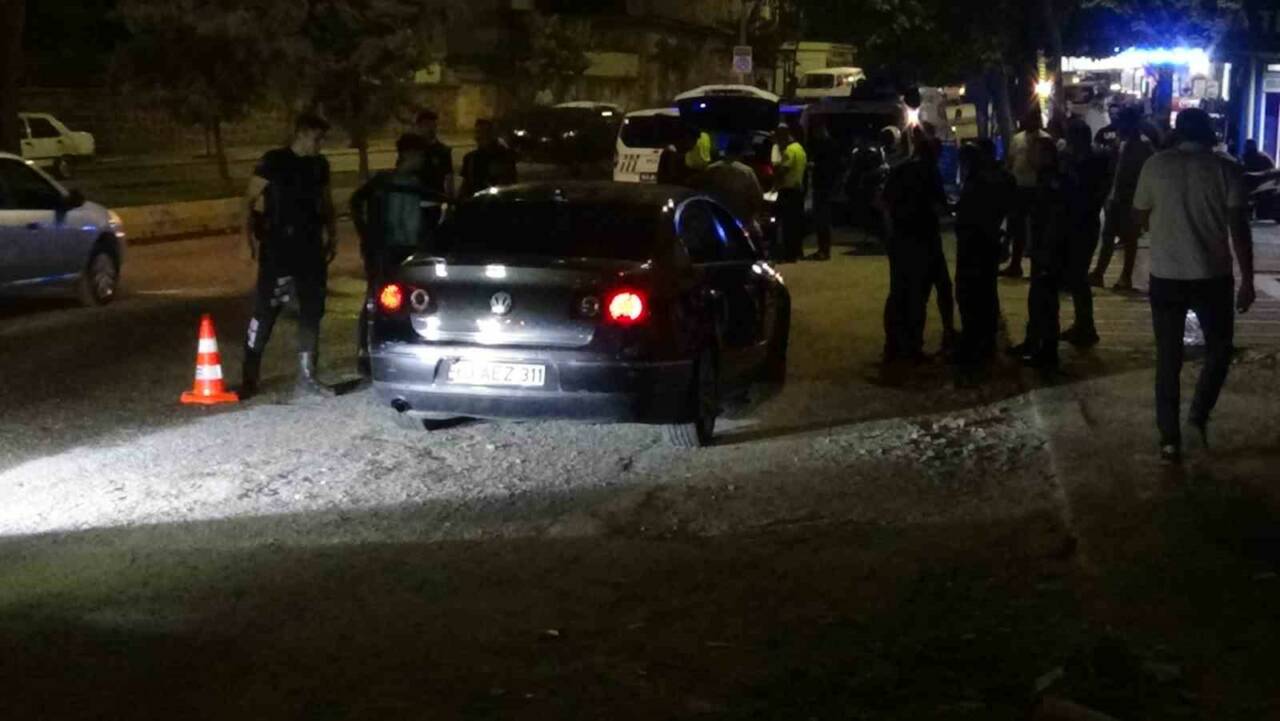 Şanlıurfa’da gerçekleştirilen asayiş uygulamasında çeşitli suçlardan aranan 11 kişi yakalandı.